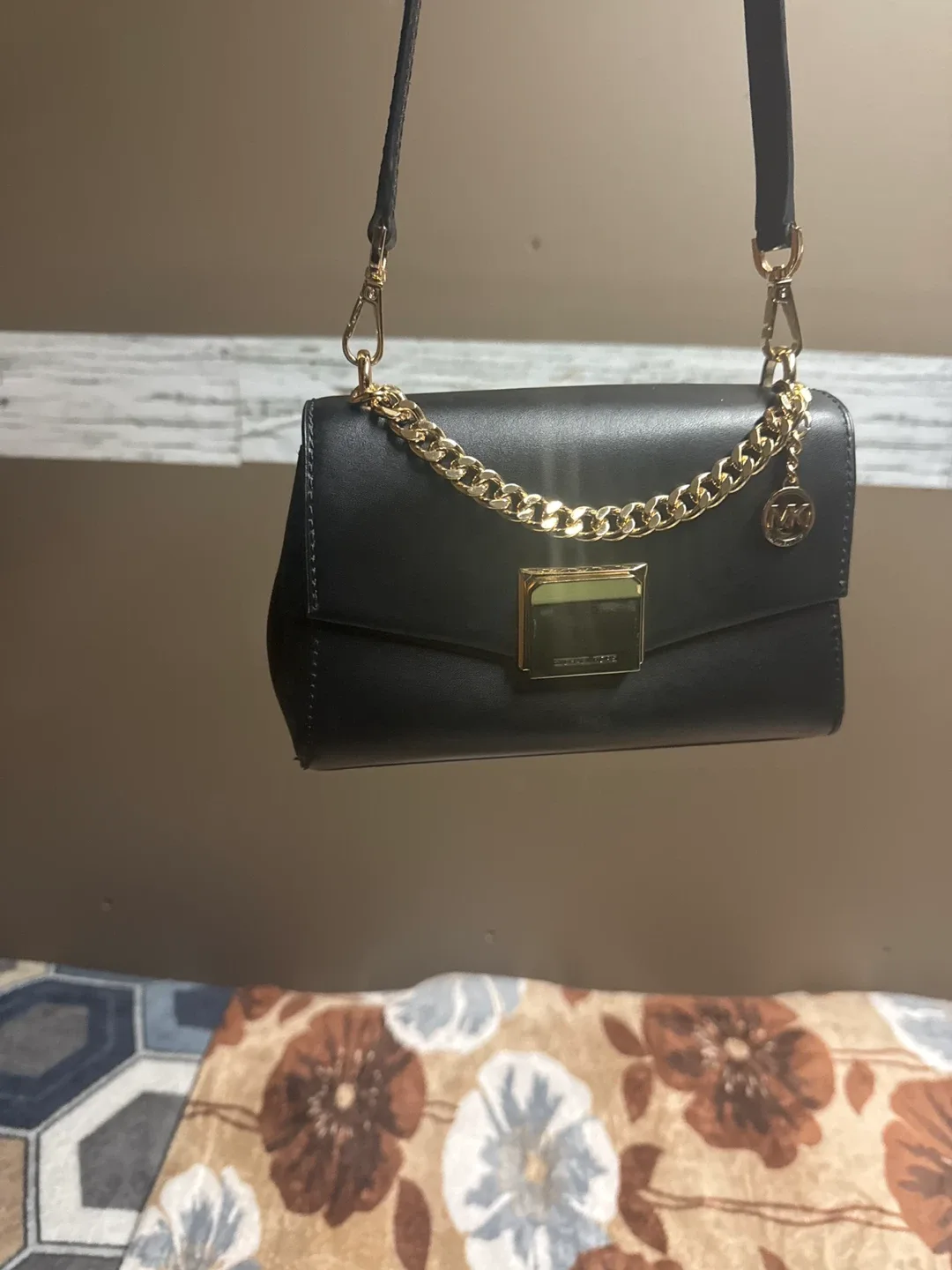 Michael Kors Black Leather Crossbody Bag image indicator(2)