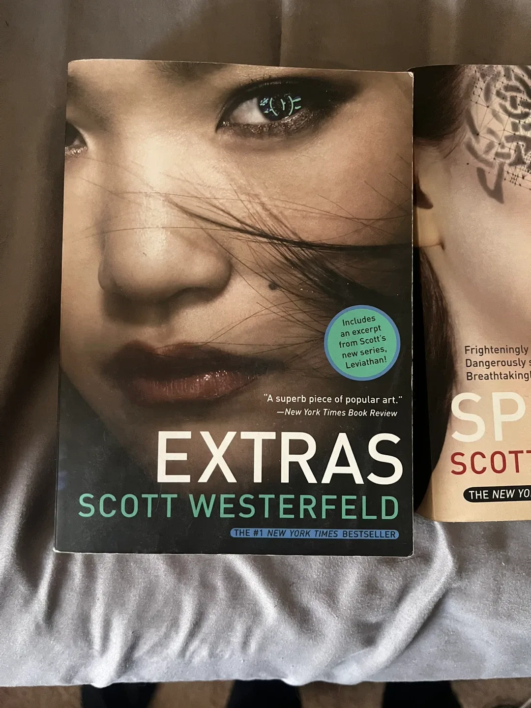 Uglies, Pretties, Specials, Extras Series by Scott Westerfeld image indicator(4)