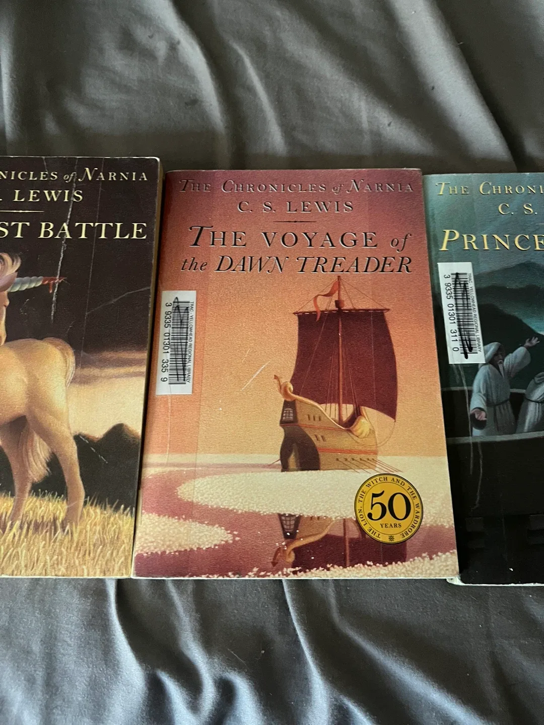 Chronicles of Narnia books by C.S. Lewis image indicator(2)