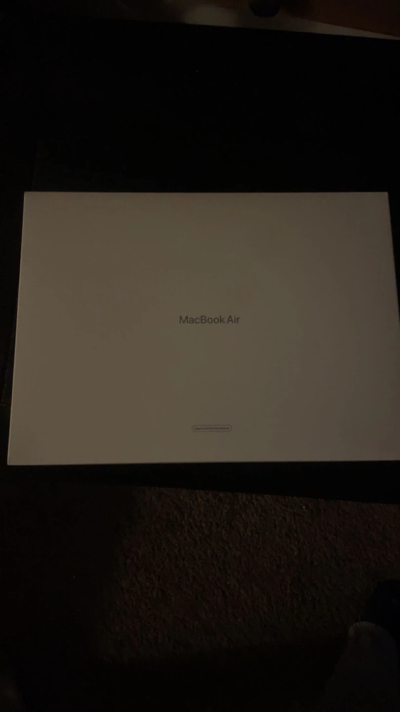 SEALED MacBook Air 15-Inch