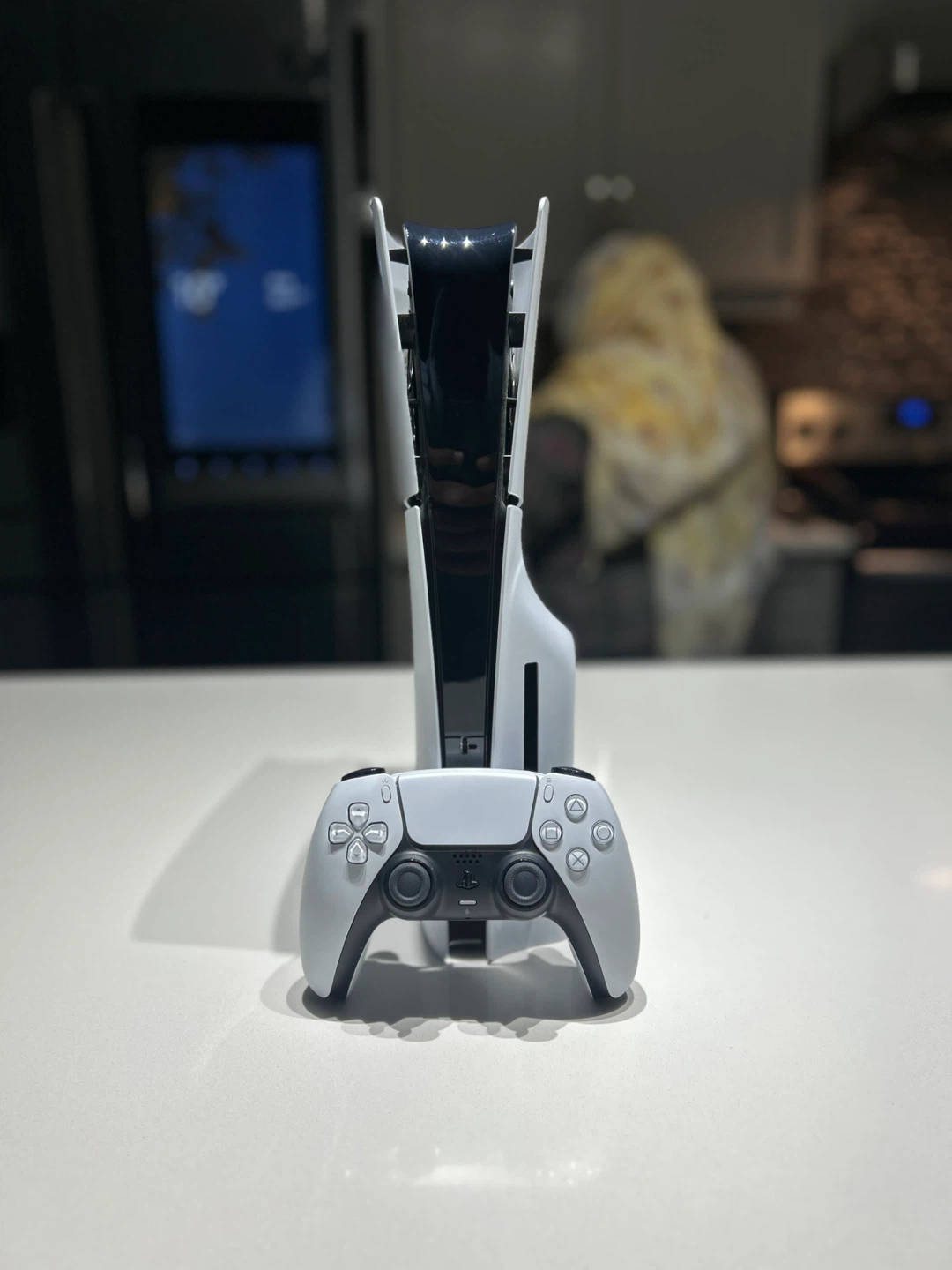 PS5 Slim Disc - photo 3