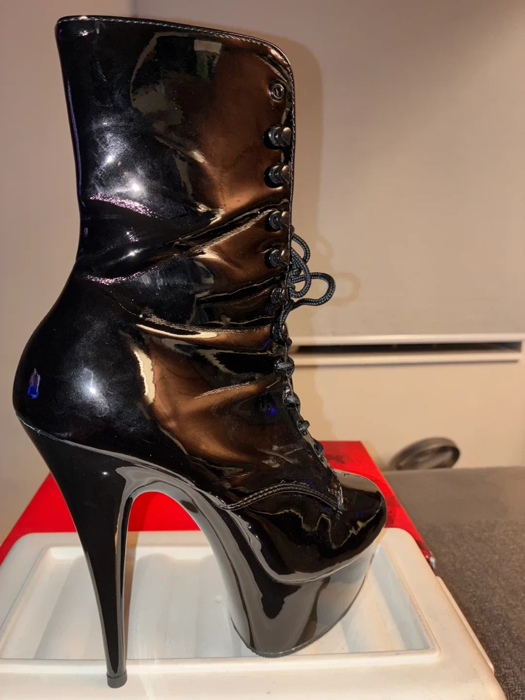 Black Patent Boots - Size 9 image indicator(3)