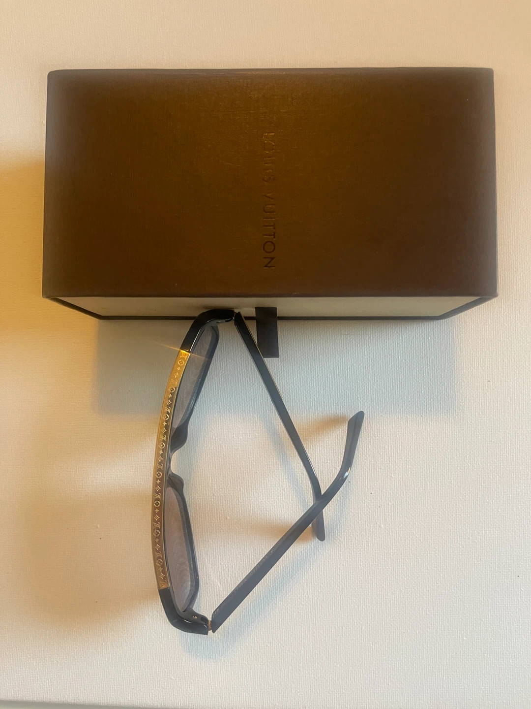 Louis Vuitton Evidence Sunglasses - Black & Gold - photo 3