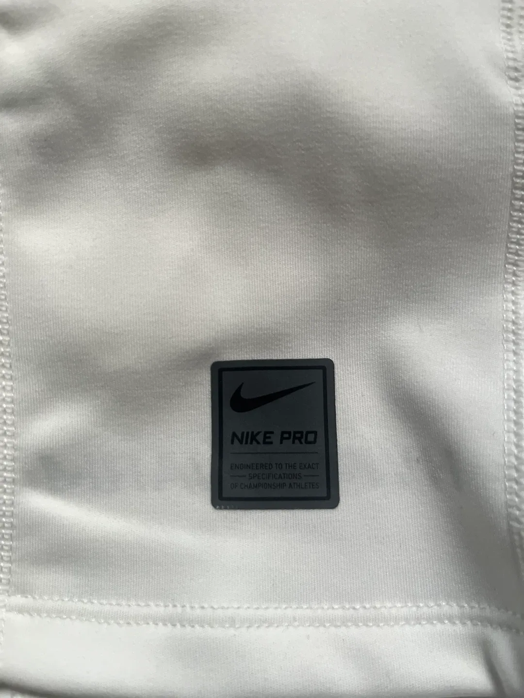 (Nike Ski / Shiesty)Nike Pro Therma Fit Hood - White image indicator(4)