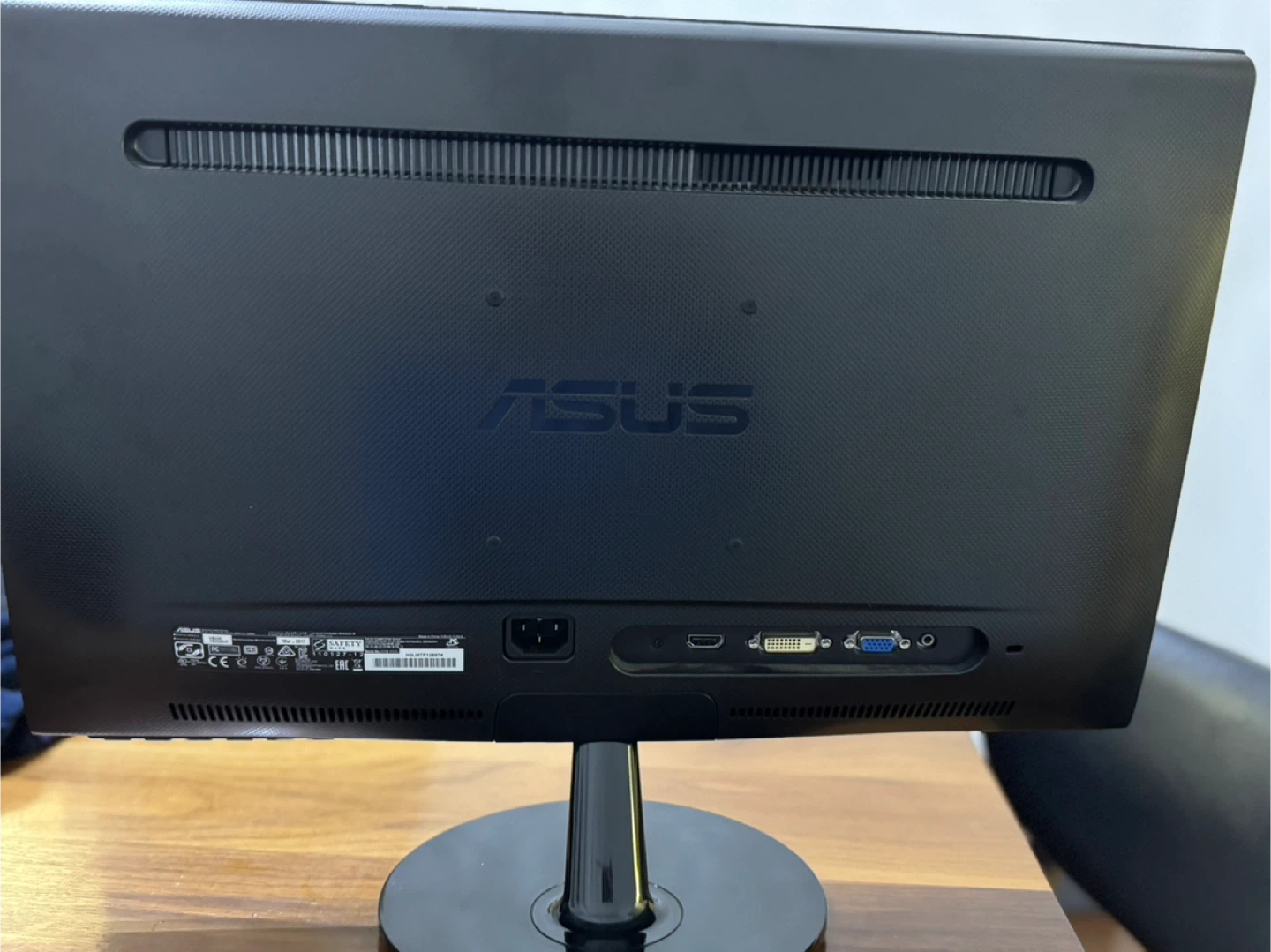 ASUS Monitor - HDMI, DVI, VGA Ports - photo 2