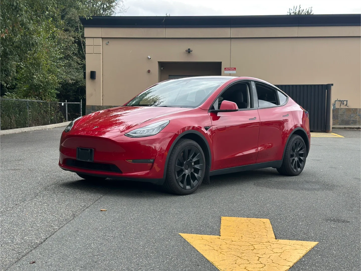 2023 Tesla Model Y Long Range AWD image indicator(4)