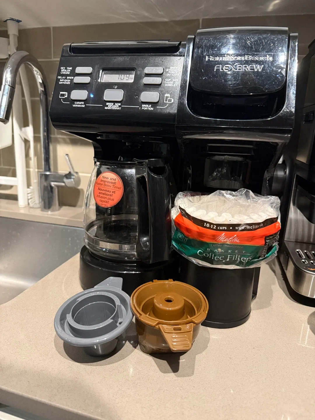 Hamilton Beach FlexBrew Trio 2-Way Coffee Maker image indicator(4)