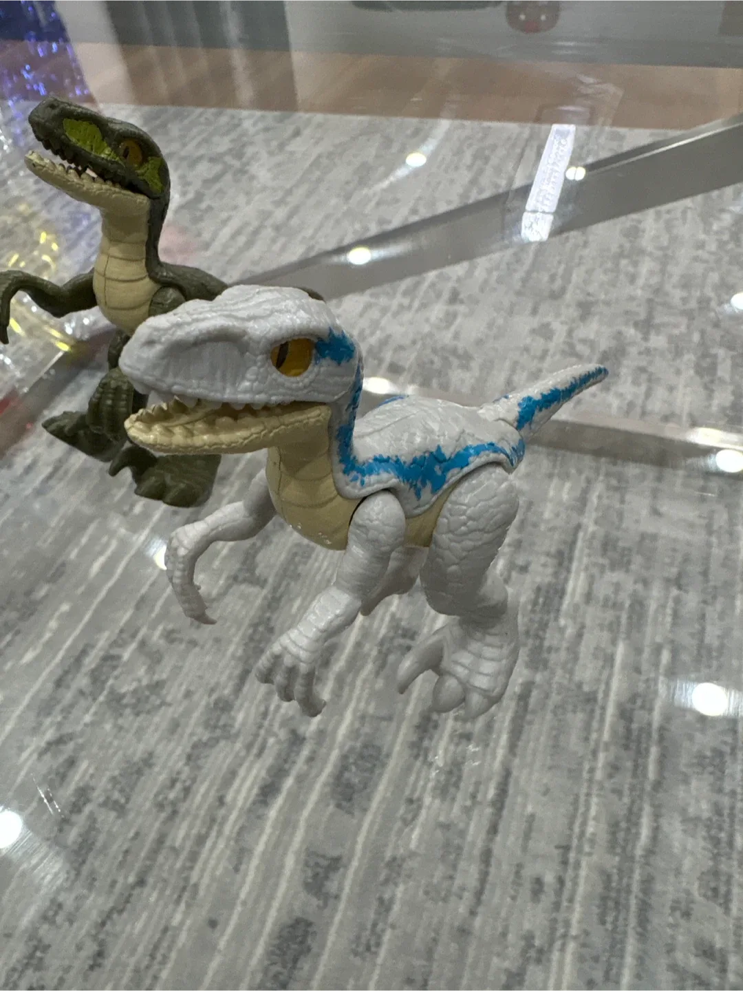 Jurassic World Dinosaur Figures image indicator(4)