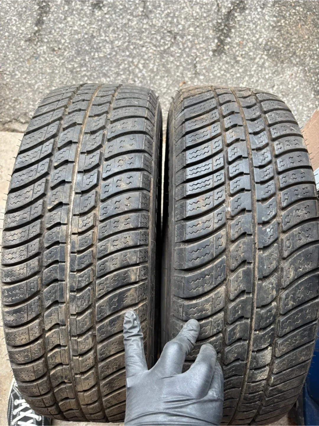 Motomaster SE 195/65R14 All Season Tires image indicator(2)