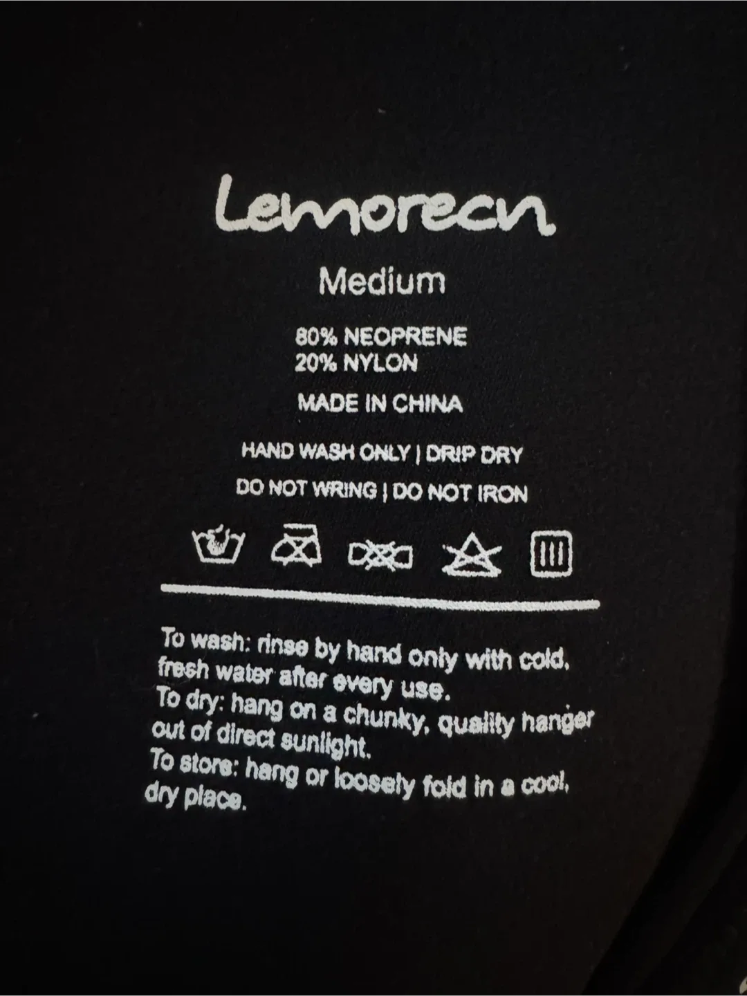 Lemorecn Men's Wetsuit - Size Medium image indicator(3)