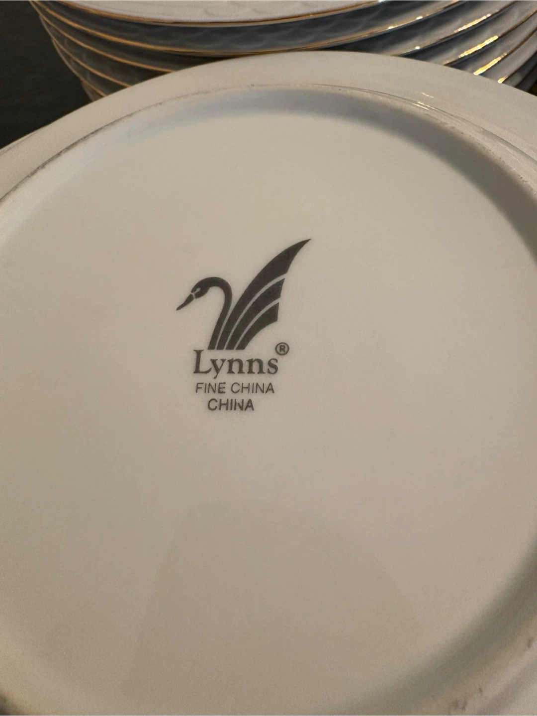 Lynns Fine China Dinnerware Set - photo 5