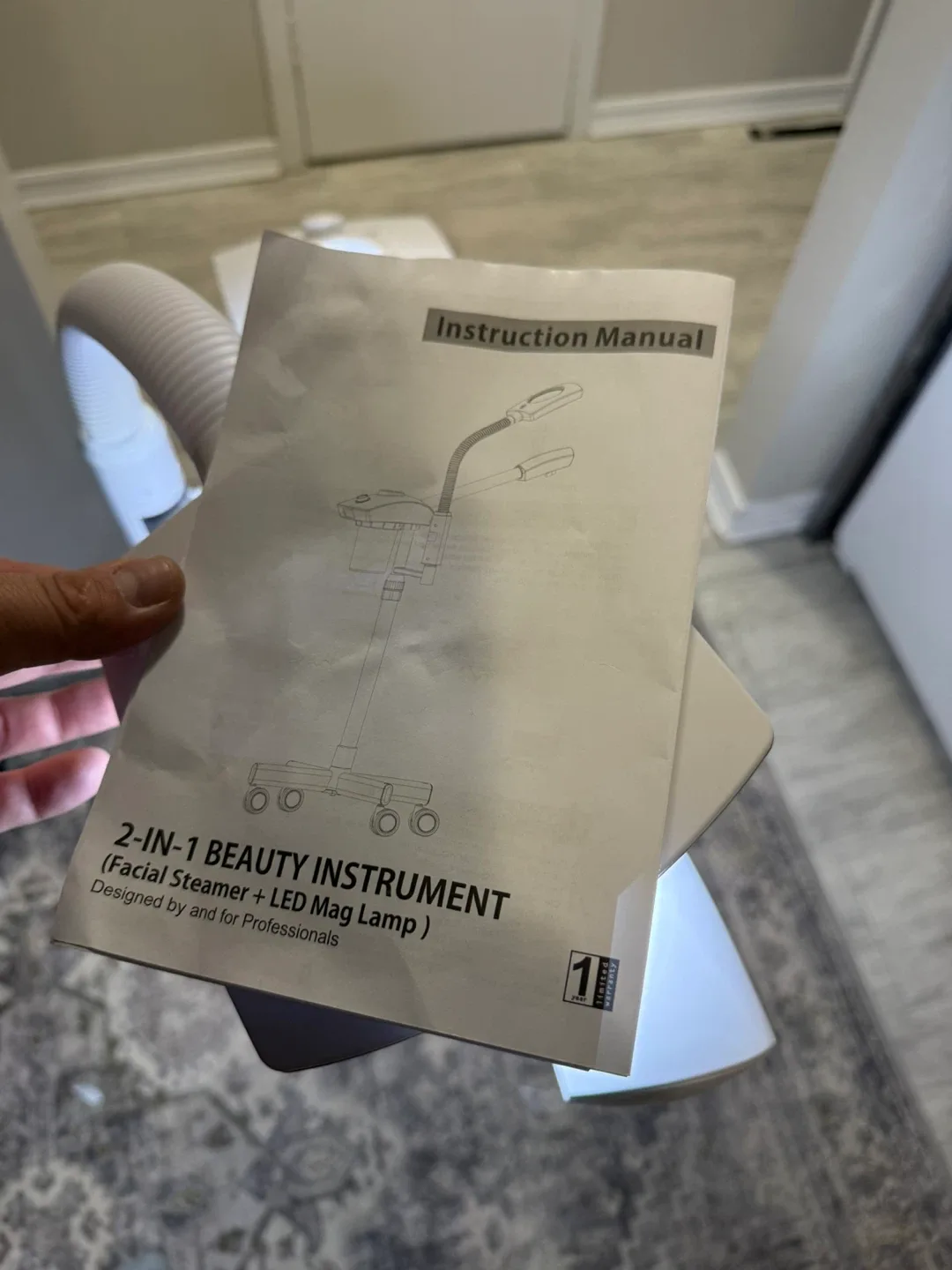 NEW Pro 2-in-1 Facial Steamer, Magnifying Lamp image indicator(6)