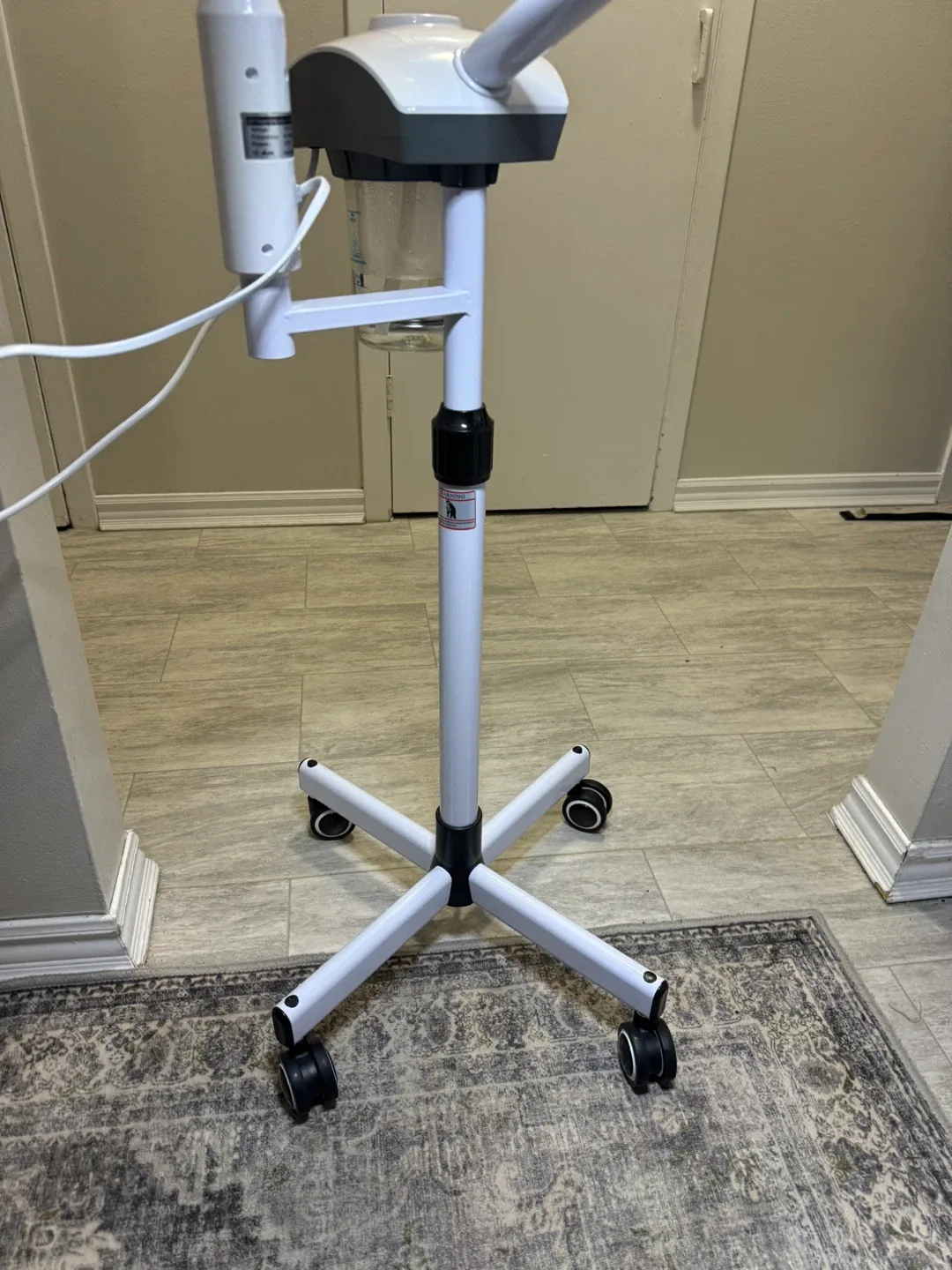 NEW Pro 2-in-1 Facial Steamer, Magnifying Lamp image indicator(5)