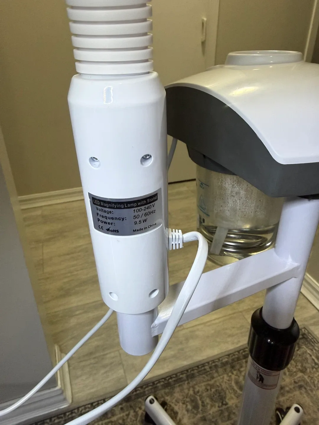 NEW Pro 2-in-1 Facial Steamer, Magnifying Lamp image indicator(7)