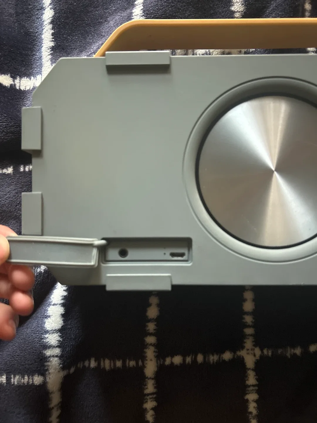 Photive M90 Portable Waterproof Bluetooth Speaker image indicator(8)