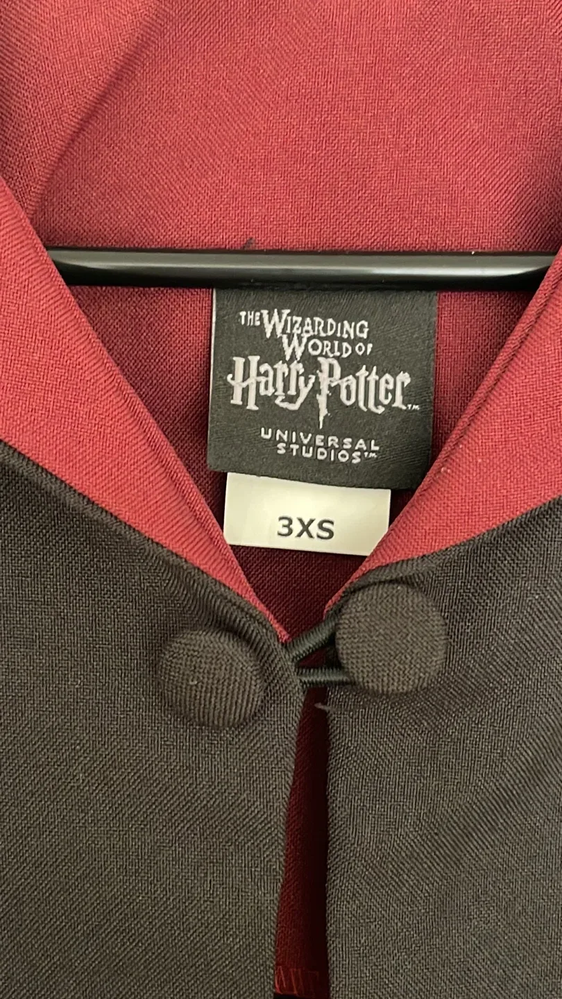 Harry Potter Deluxe Gryffindor Youth Robe - Size 3XS image indicator(2)