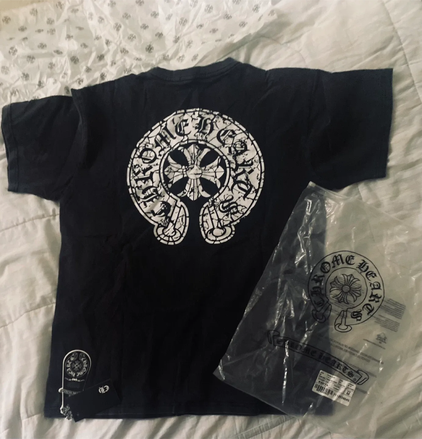 Chrome Hearts Black T-Shirt - Size M image indicator(2)
