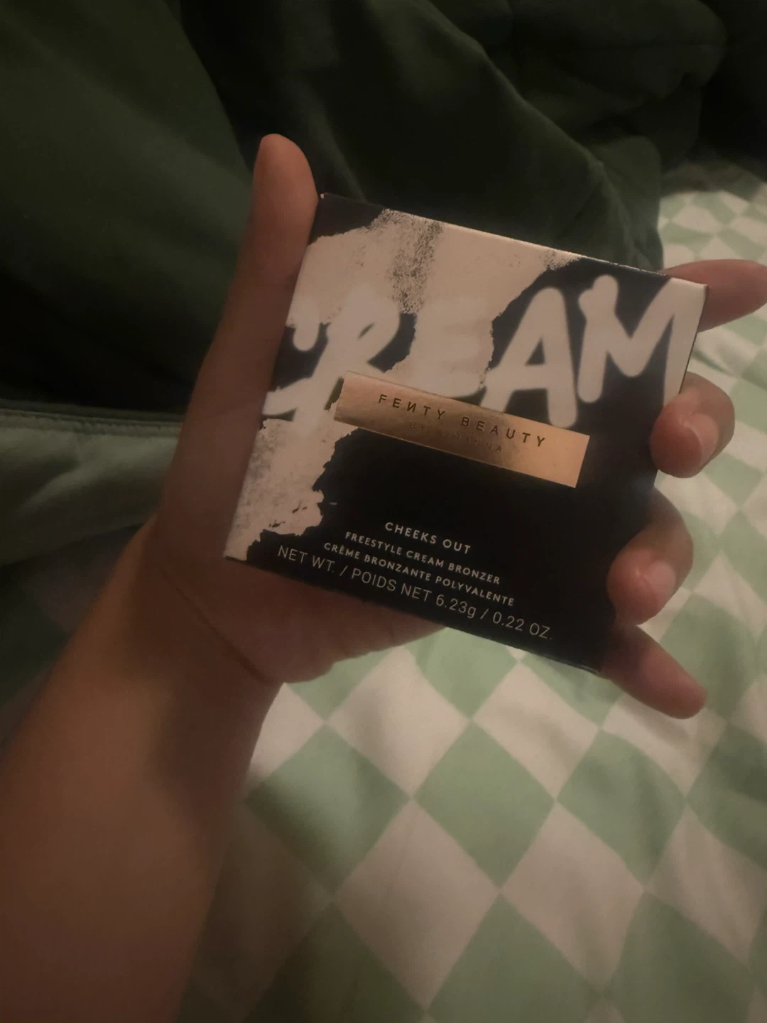 Fenty Beauty Cheeks Out Freestyle Cream Bronzer - Hunnie Glaze