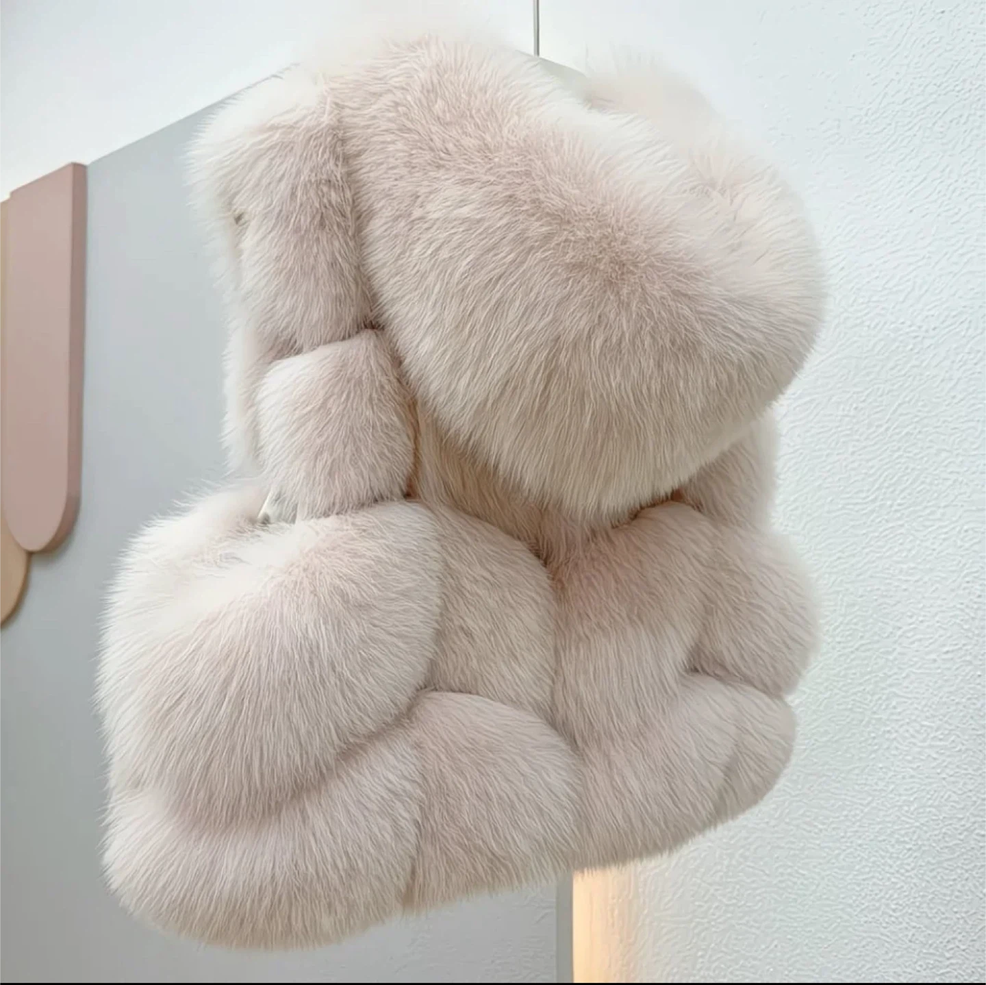 Like New✨ Genuine Fox Fur Hooded Vest ✨ - photo 5