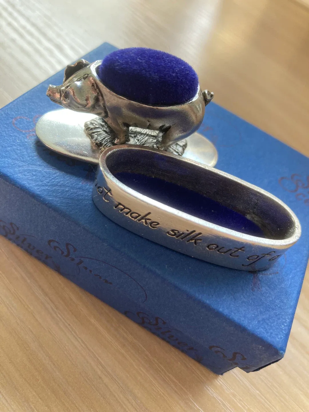 BNIB Silver Collectible Pincushion Storage image indicator(5)