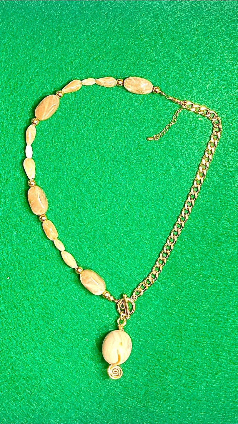 Handmade Gold Chain Necklace image indicator(2)