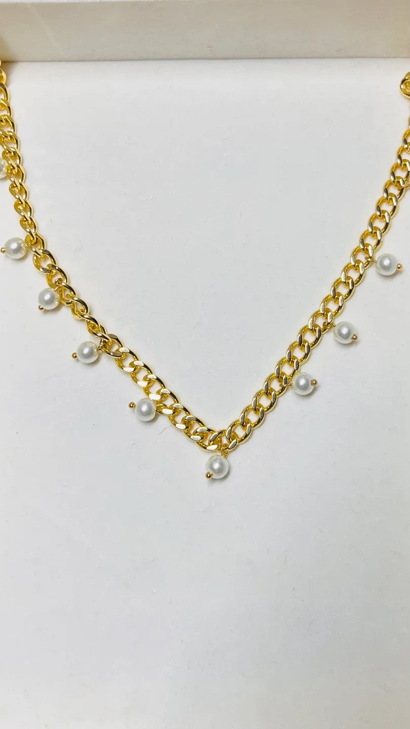 Handmade Gold Chain Necklace image indicator(9)