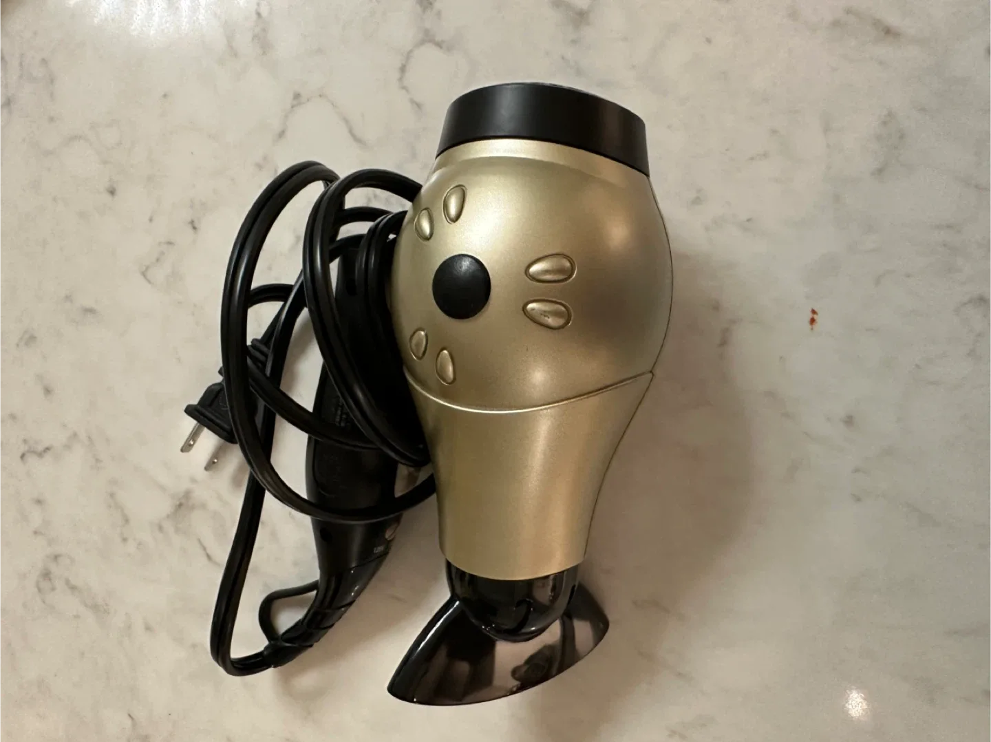 Revlon Bitension Compact Travel Hair Dryer - 1875 Watts image indicator(2)