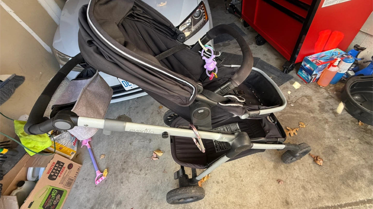 Evenflo Stroller - Black - photo 3