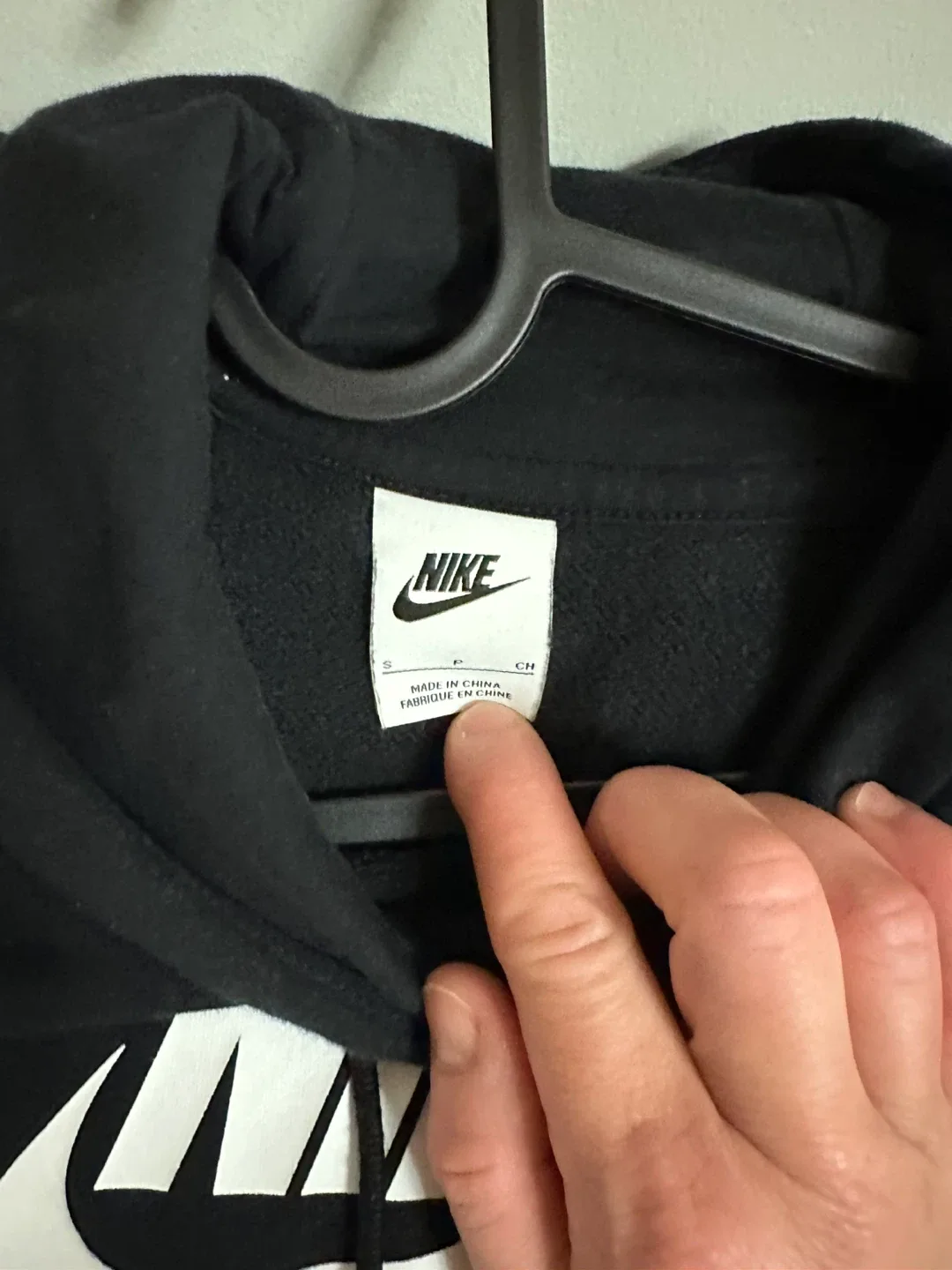 Nike Black Hoodie Size Small image indicator(2)