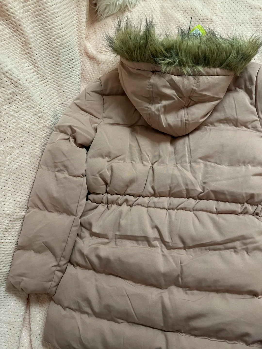 Boohoo Puffer Coat - Size US 6 image indicator(4)