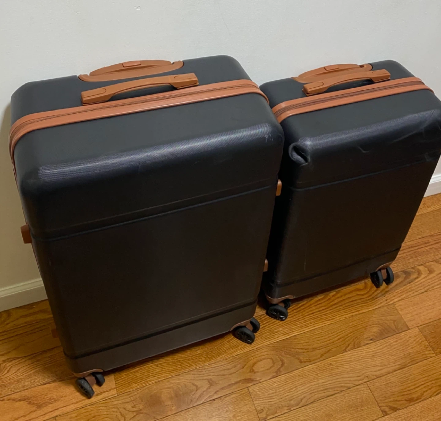Black & Brown Luggage Set - photo 2