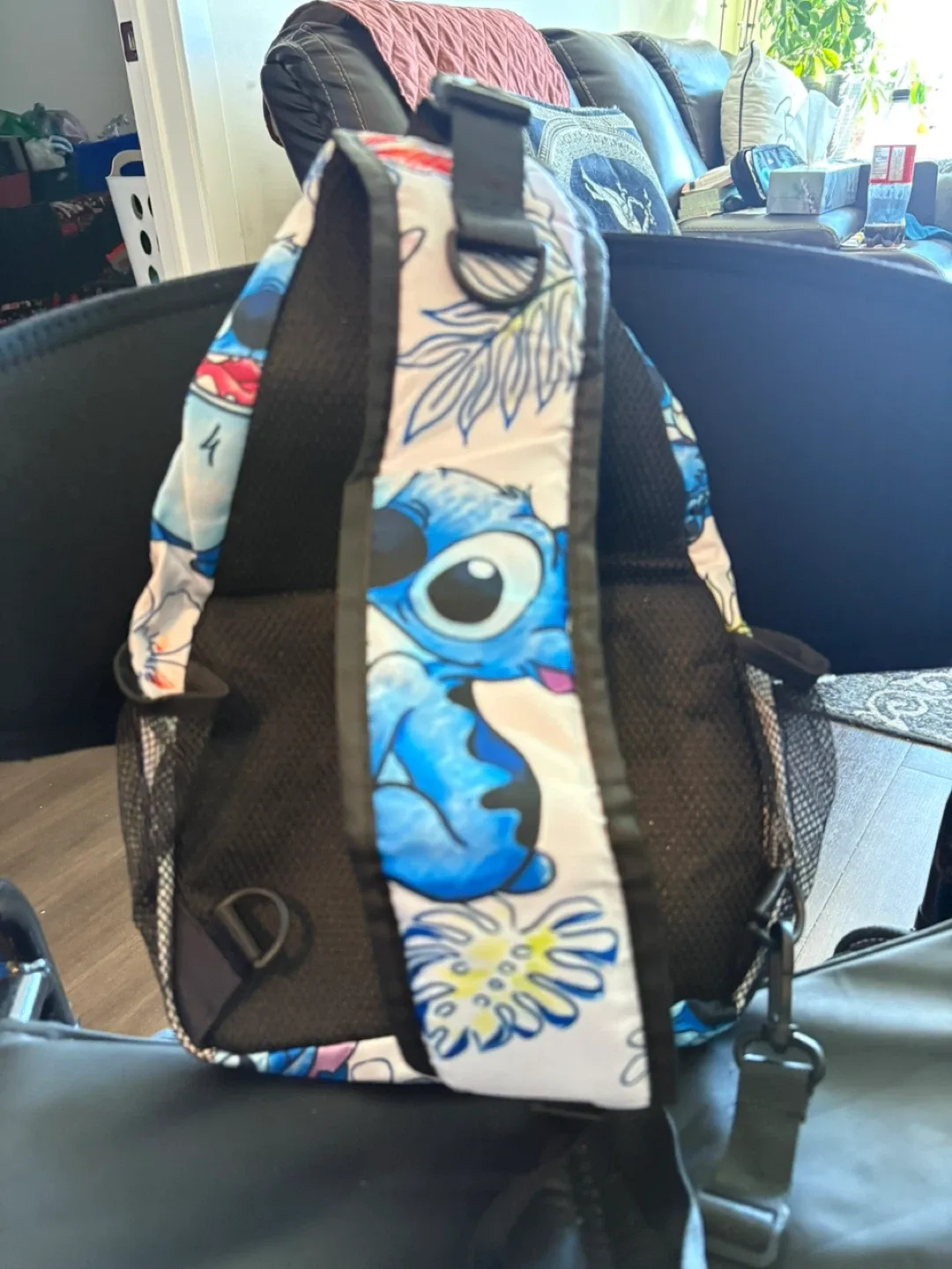 Disney Lilo & Stitch Sling Bag image indicator(2)