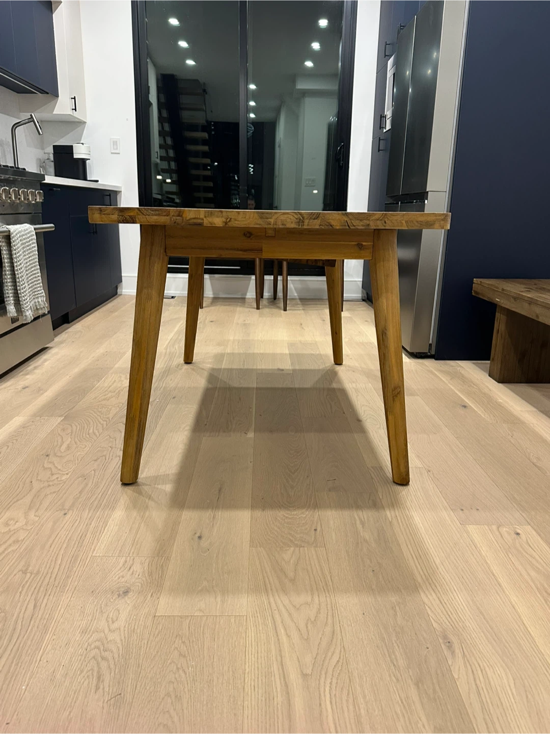 For Sale - Castlery Seb Extendable Dining Table - photo 4