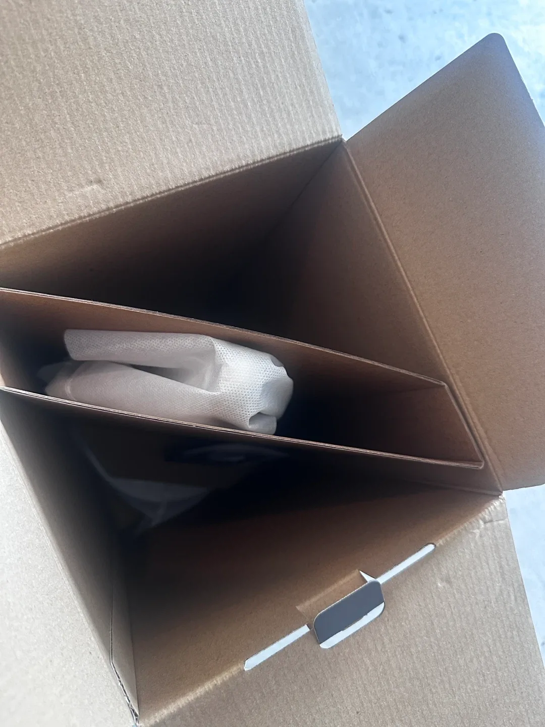 simplehuman Paper Towel Pump - New in Box image indicator(2)