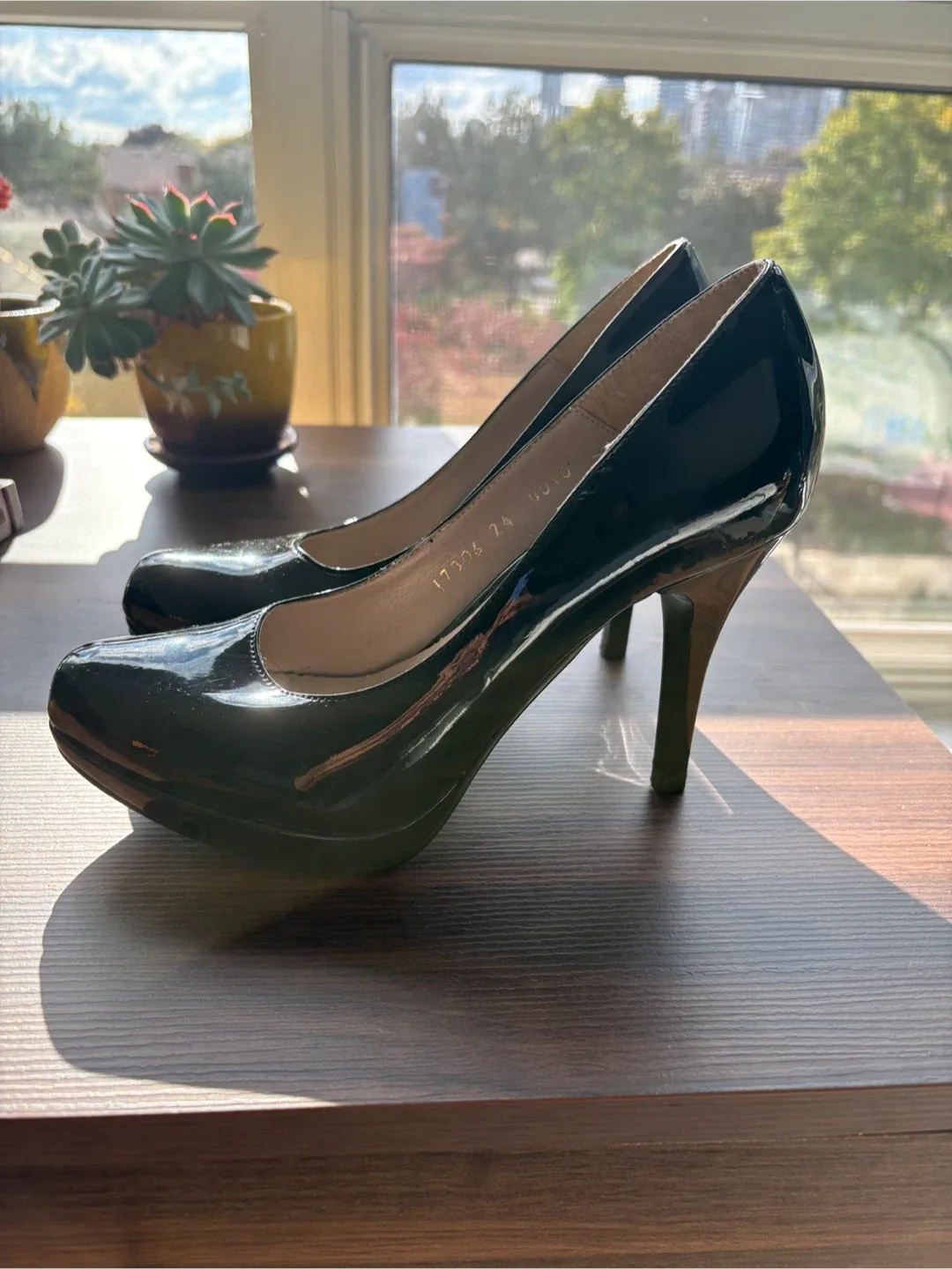 Dorothy Gaynor Black thumbnail