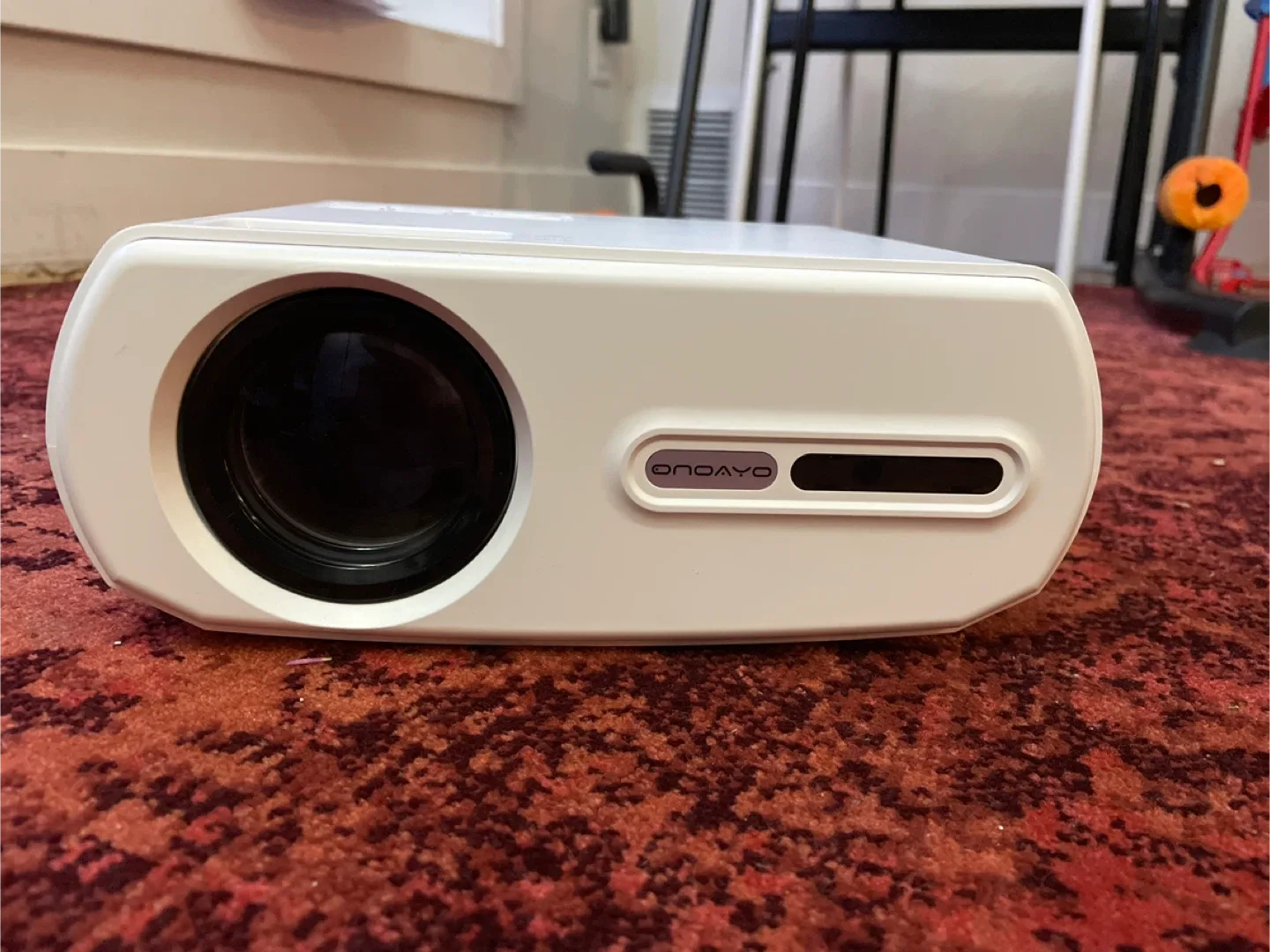 Onayo 5G WiFi Projector with Case & Remote image indicator(4)