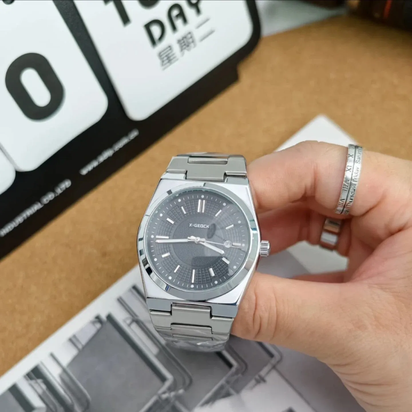 MSTIANQ Stainless Steel Waterproof Watch image indicator(9)