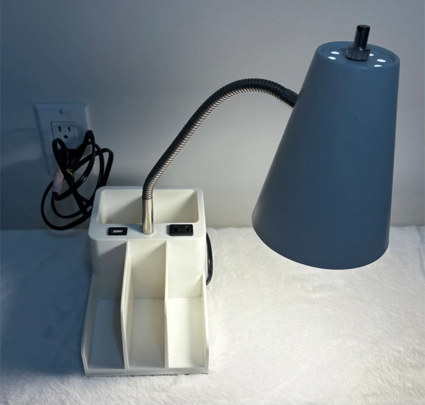 White Desk Lamp image indicator(2)