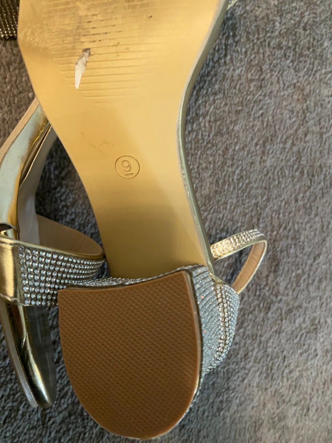 Gold Heels - Size 9 - photo 4