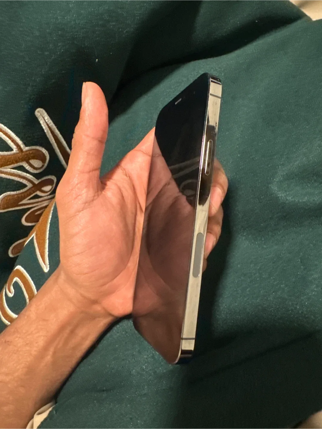 iPhone 12 Pro Max - Great Condition! image indicator(4)