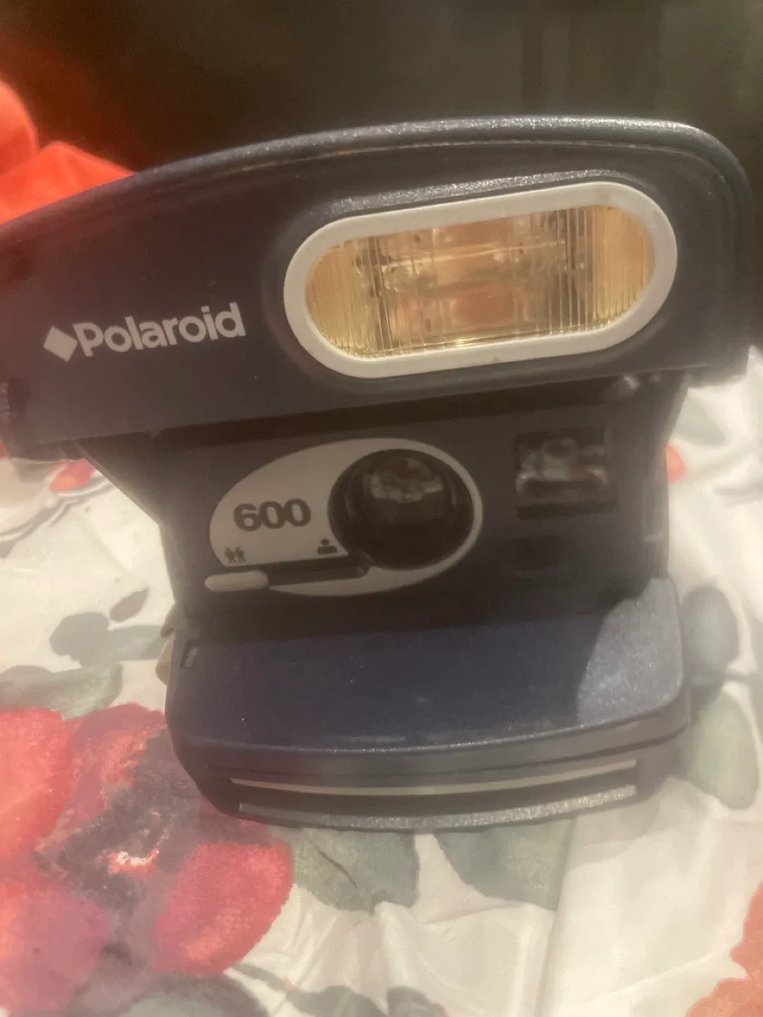 Polaroid 600 Instant Camera