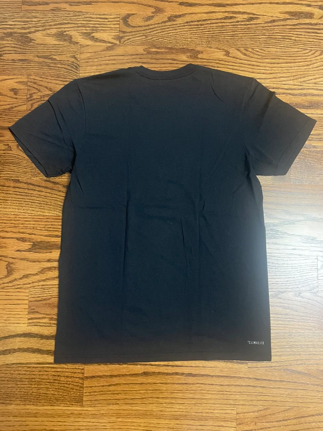 Adidas Tshirt image indicator(2)