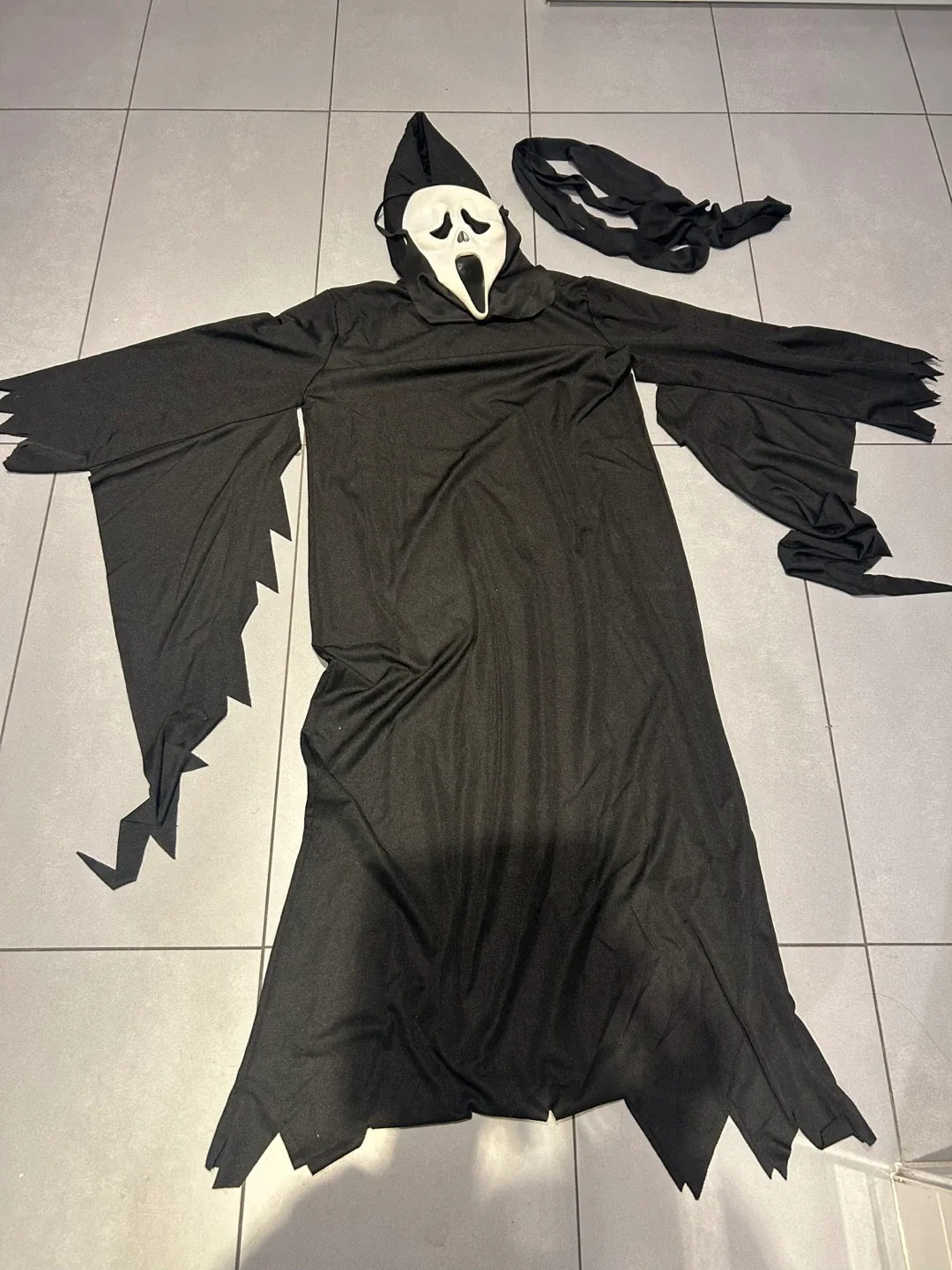 Ghost Face Costume Child Classic Size 48 in image indicator(5)