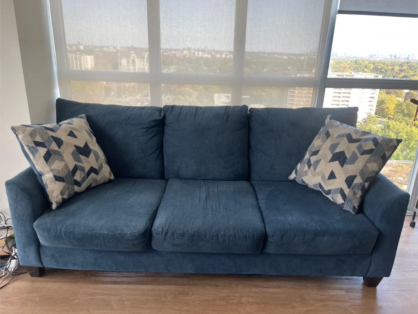 Blue Three-Seater Sofa image indicator(2)