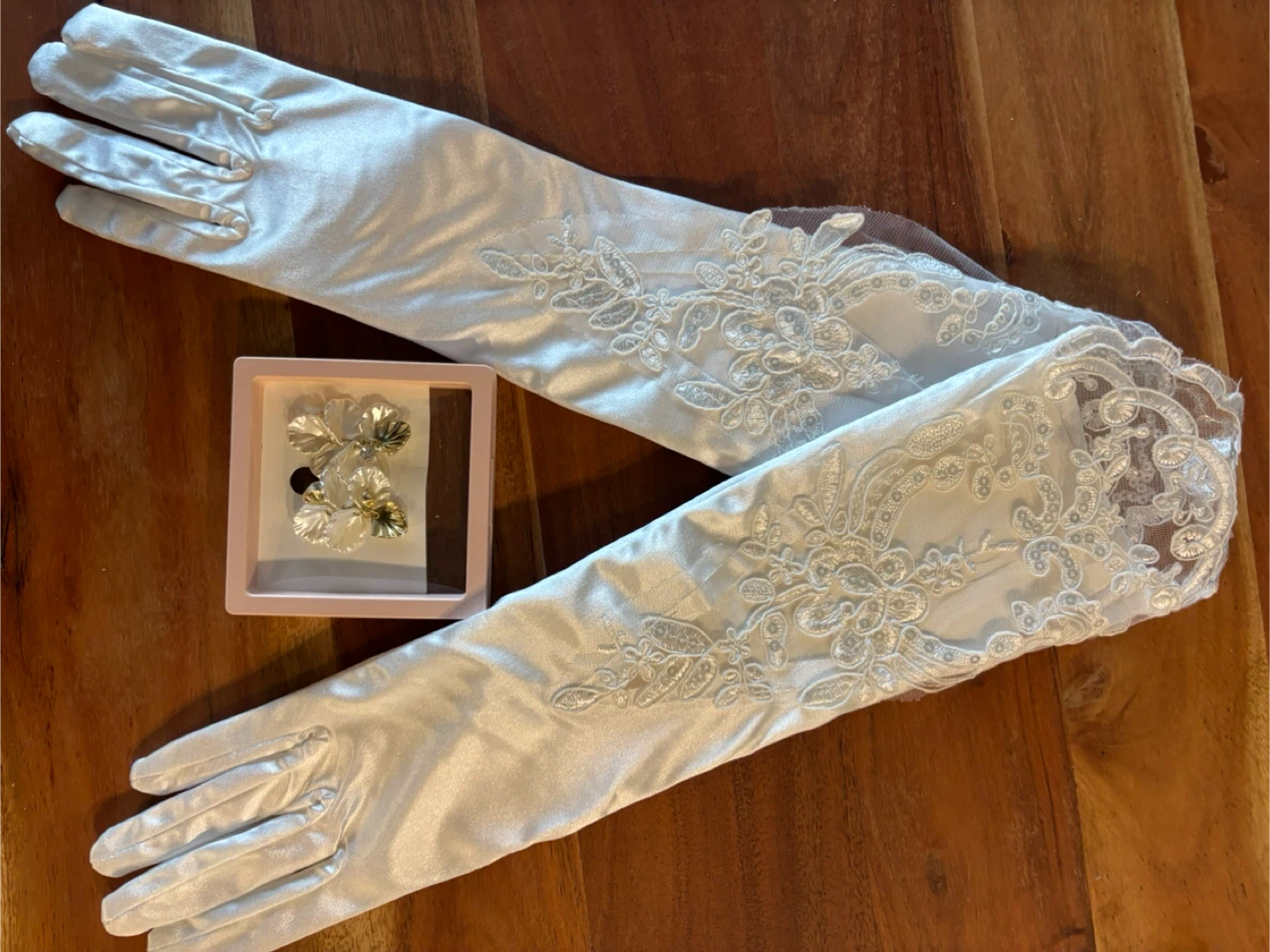 White Lace Wedding Gloves
