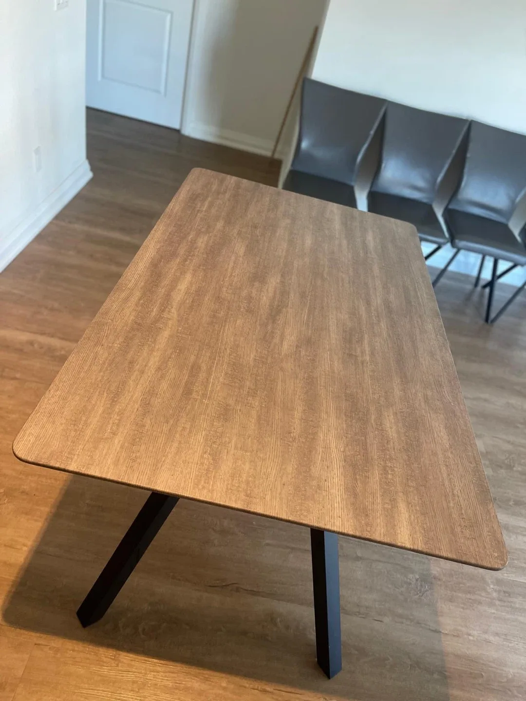 Set of 4 Dining Table and Chairs - Grey image indicator(5)