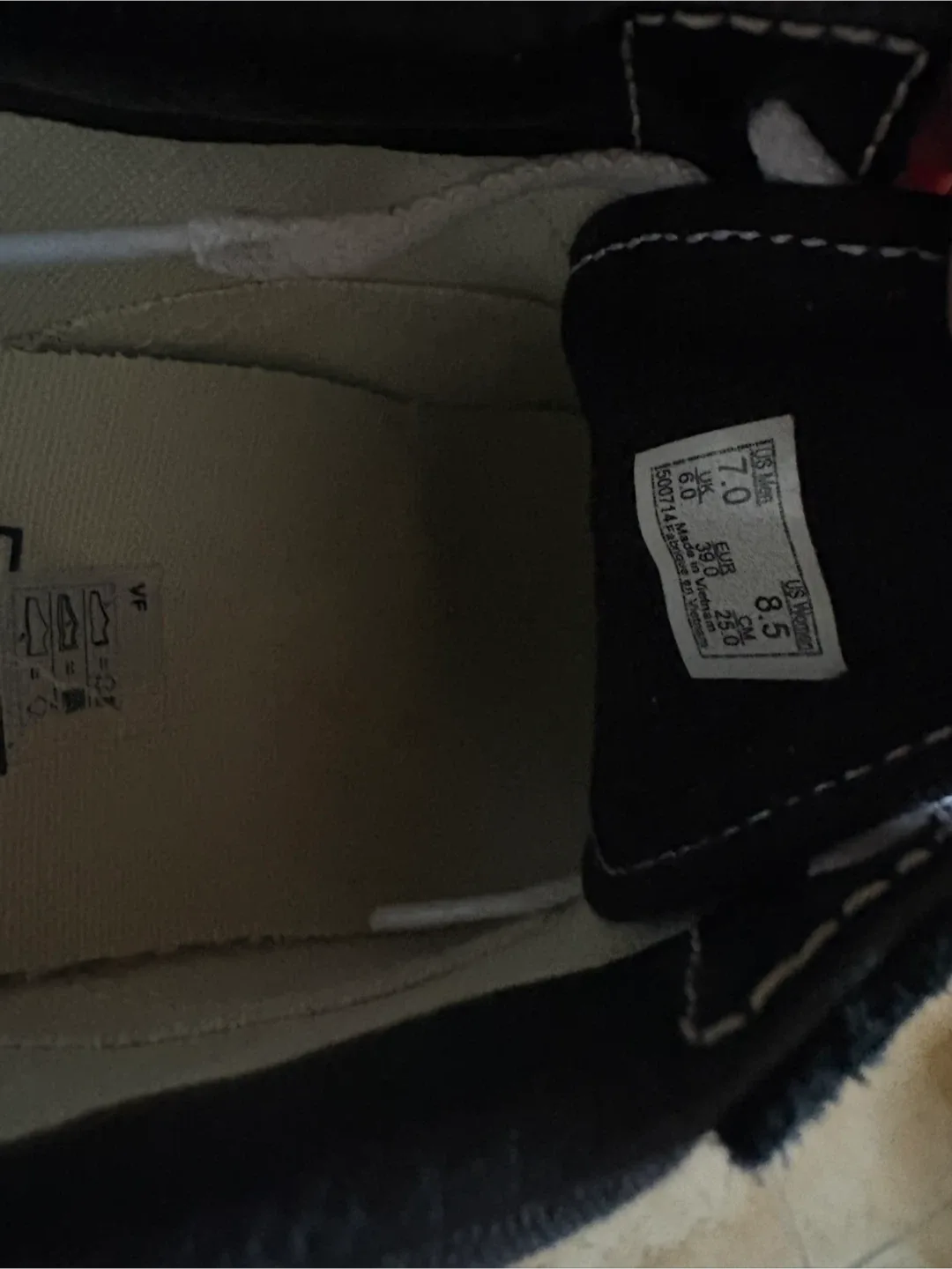 Vans Old Skool Black Sneakers - Size US 8.5 women/ 7 men image indicator(5)