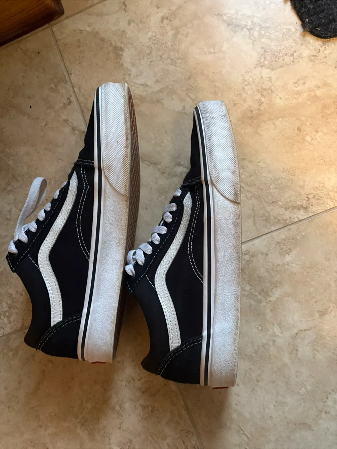 Vans Old Skool Black Sneakers - Size US 8.5 women/ 7 men image indicator(3)