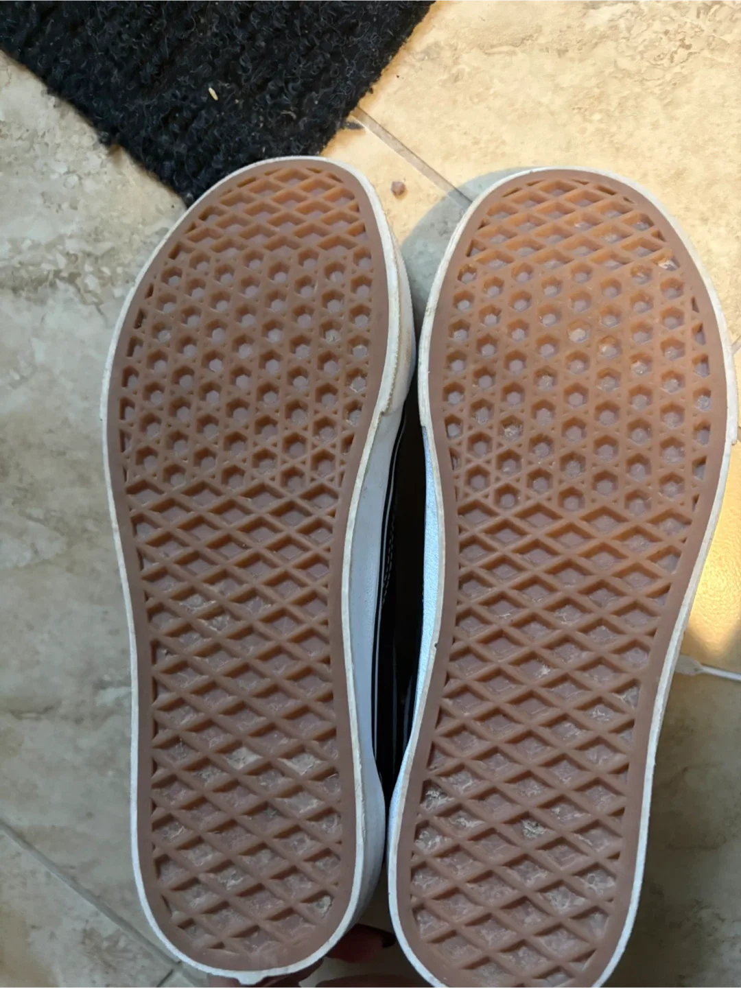 Vans Old Skool Black Sneakers - Size US 8.5 women/ 7 men image indicator(2)