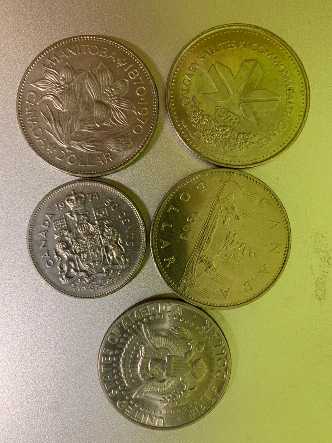 Vintage Dollar Coin Collection – Canada & U.S. (1970s) – 5 Coins